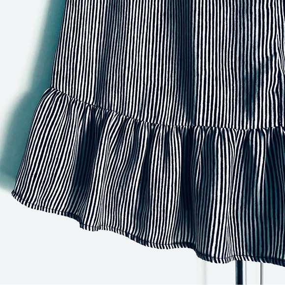 Banana Republic Tiered Ruffle Stripe Mini Skirt In Navy & White Size 8 EUC - Picture 12 of 12